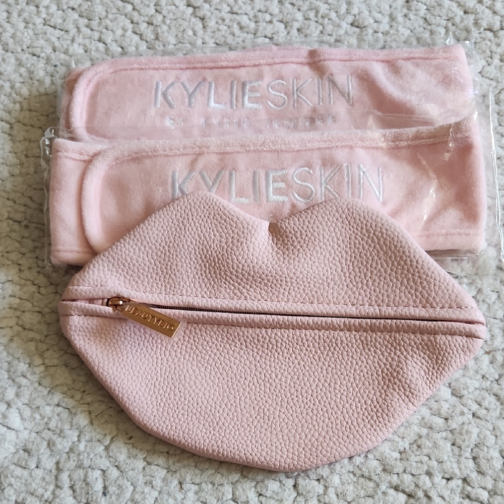 KYLIE SKIN Two Pink Headbands and BEAUTY BIO Lip-Shaped Pouch BUNDLE Set NWT - Picture 15 of 16